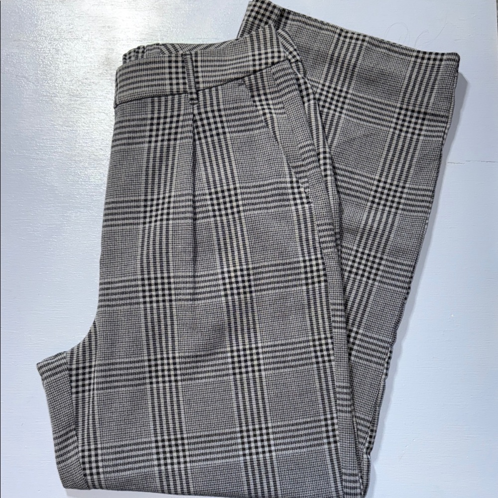 Old Navy Black and White Checkered Pants